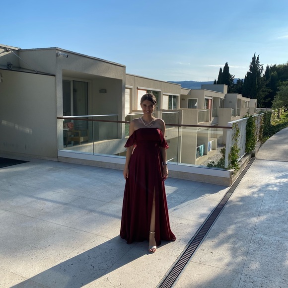 Azazie Gown - Picture 2 of 4